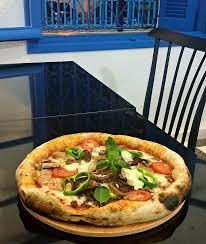 Pizza 4 saison moyenne