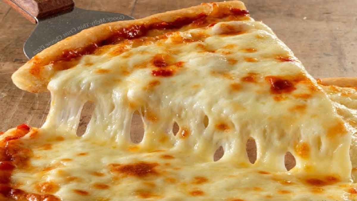 Pizza 4 fromages moyenne